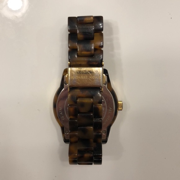 Watch - Picture 2 of 4